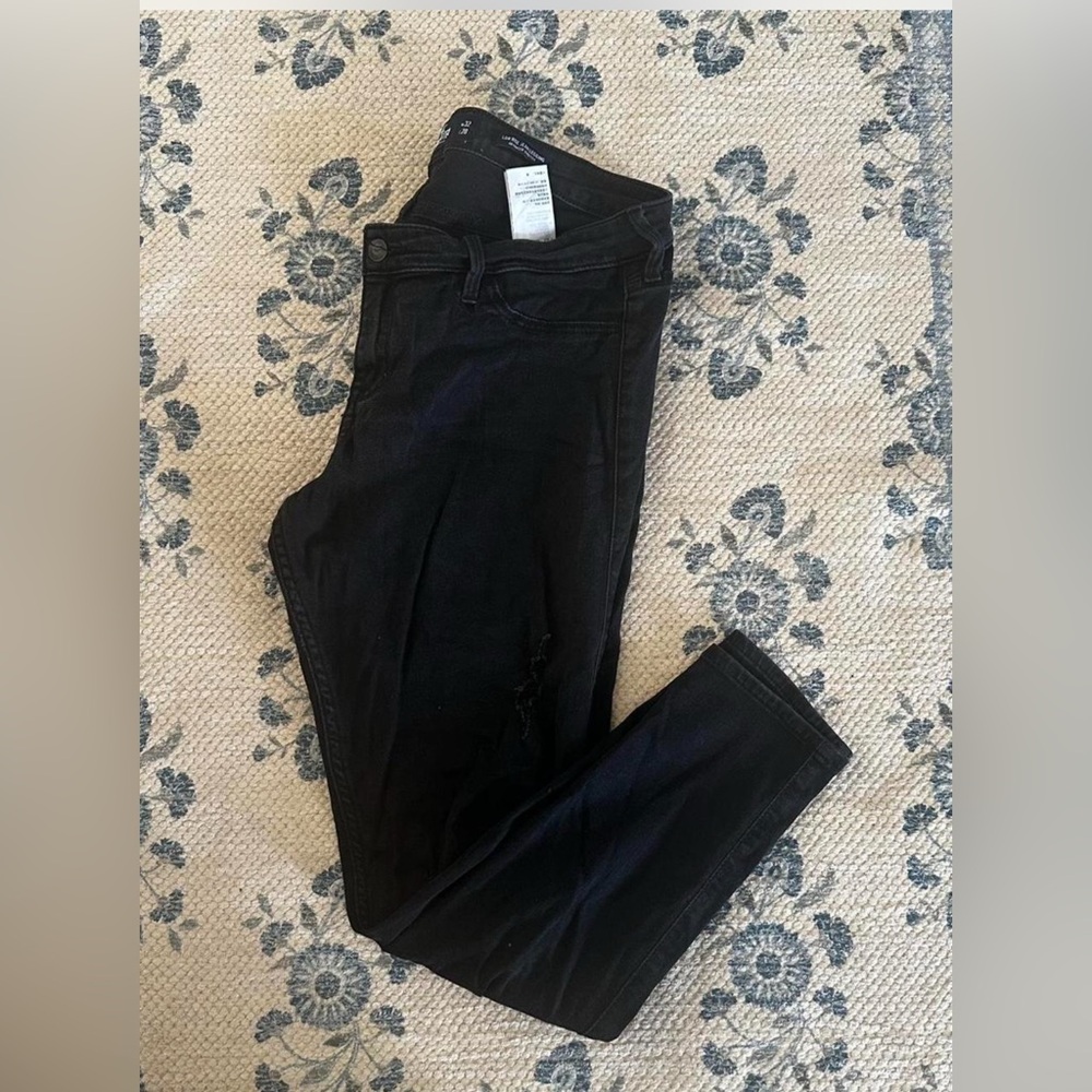 Hollister Women's Black Low Rise Jean Legging